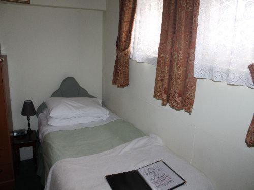 The Knoll Guesthouse Newport  Bilik gambar