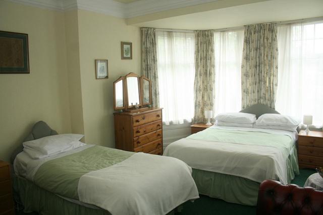 The Knoll Guesthouse Newport  Bilik gambar